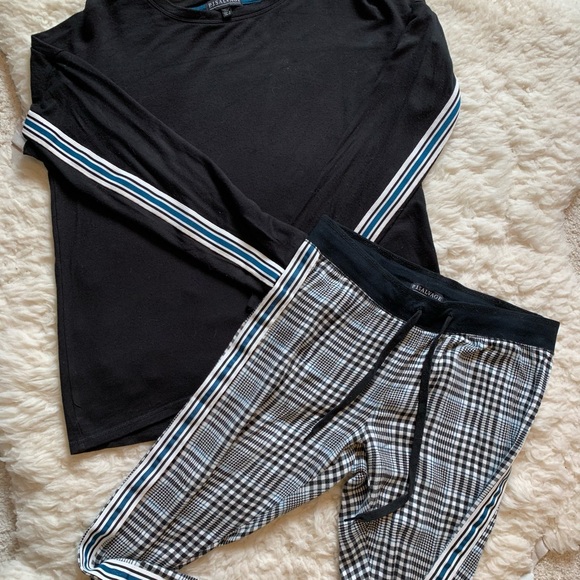 PJ Salvage lounge/sleep set Small - Picture 2 of 4